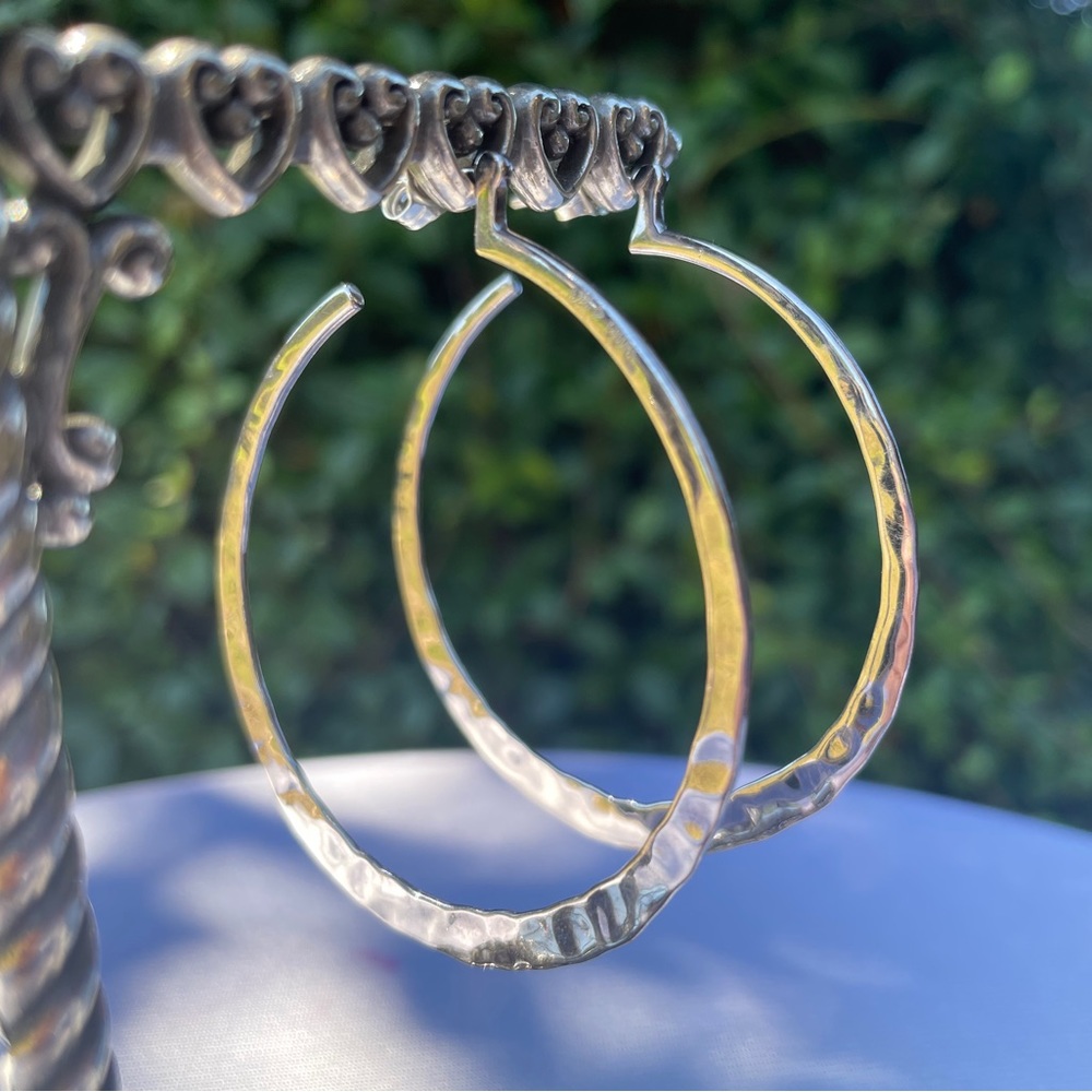 Silpada Sterling Silver Hammered Earrings P1287